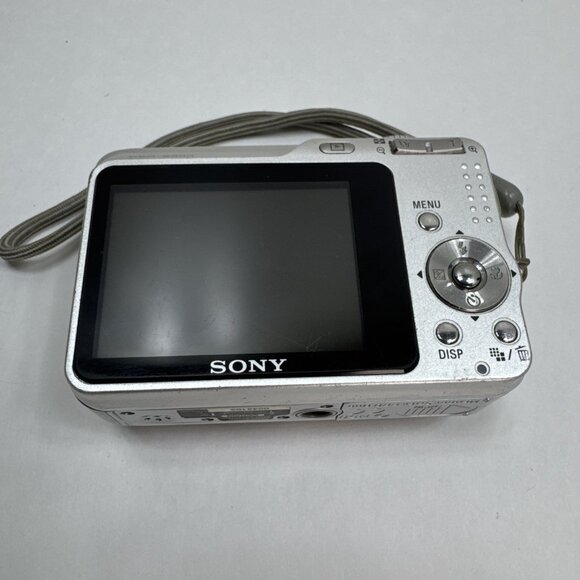 Sony CyberShot DSC-S800 8.1MP Silver Digital Camera For Parts Or Repair *READ* - Picture 3 of 5